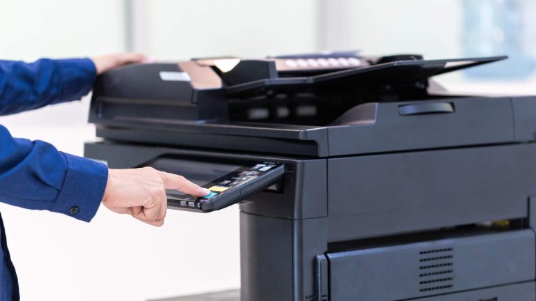 Lees meer over het artikel Welke factoren bepalen de keuze voor een zakelijke printer?