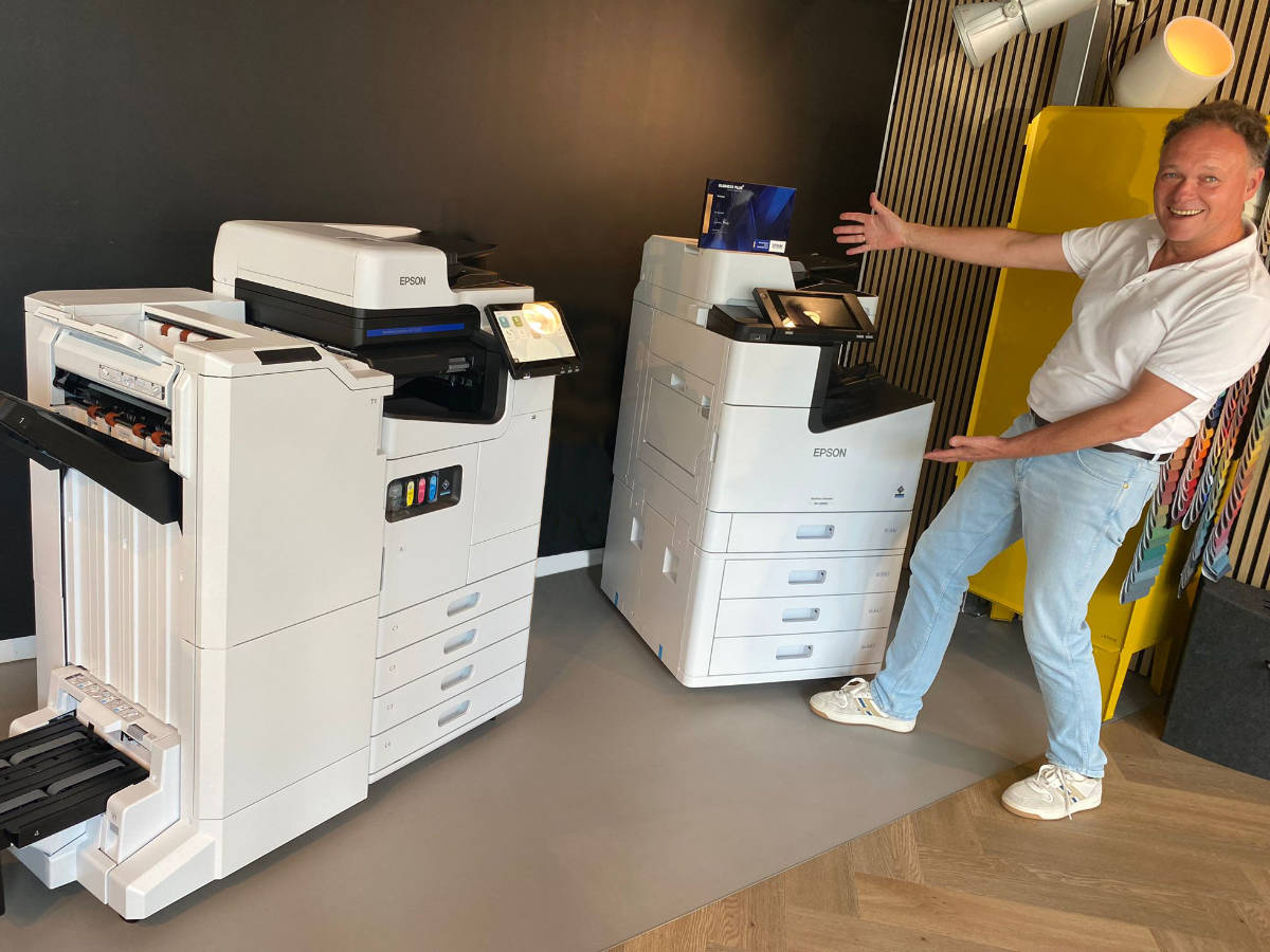 Je bekijkt nu Hoe lang gaat een zakelijke printer mee?