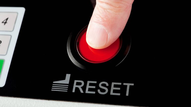 Lees meer over het artikel Waar zit de resetknop op een Epson Printer?